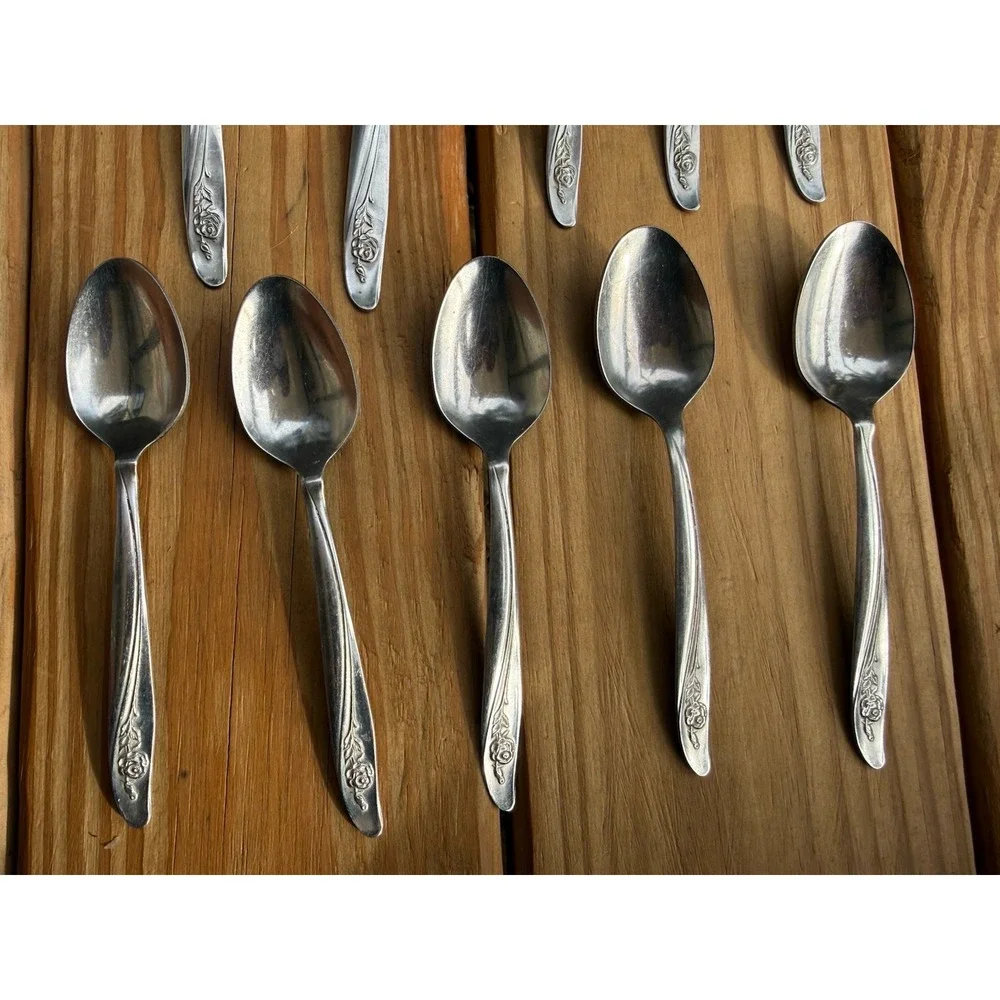 10 Oneida ROSEANNE Custom Stainless Spoons 3 Sizes 2 Serving Spoons